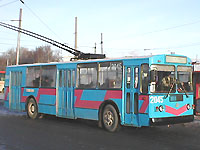 ЗИУ-682Г из депо №2 - красно-голубые