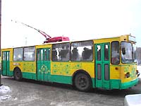 ЗИУ-682В из депо №2 - желто-зеленый